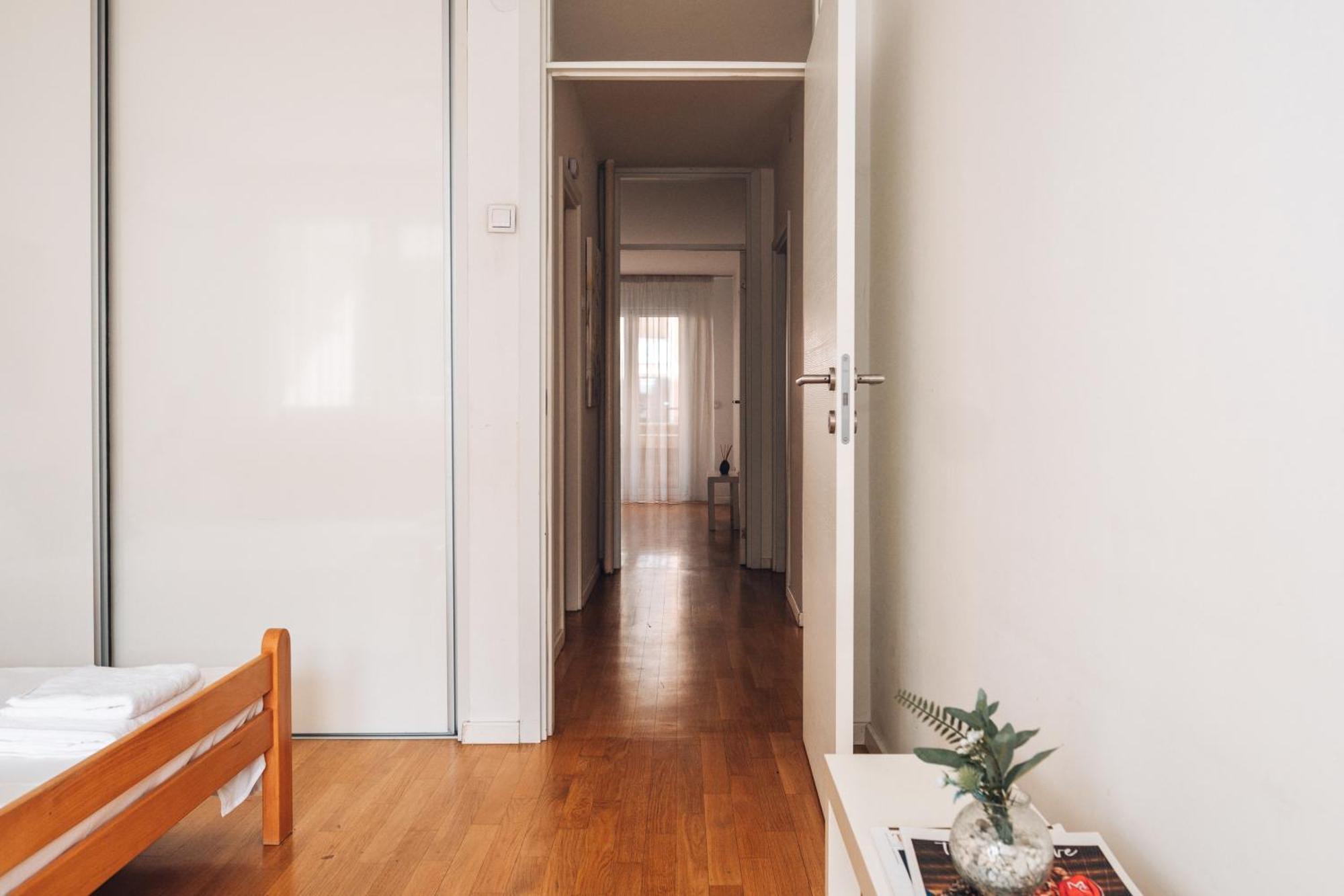 Crown Central Three Bedroom Apartment Belgrade Exterior photo