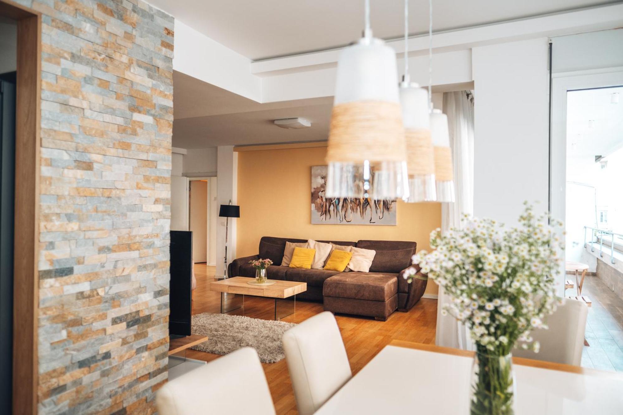 Crown Central Three Bedroom Apartment Belgrade Exterior photo